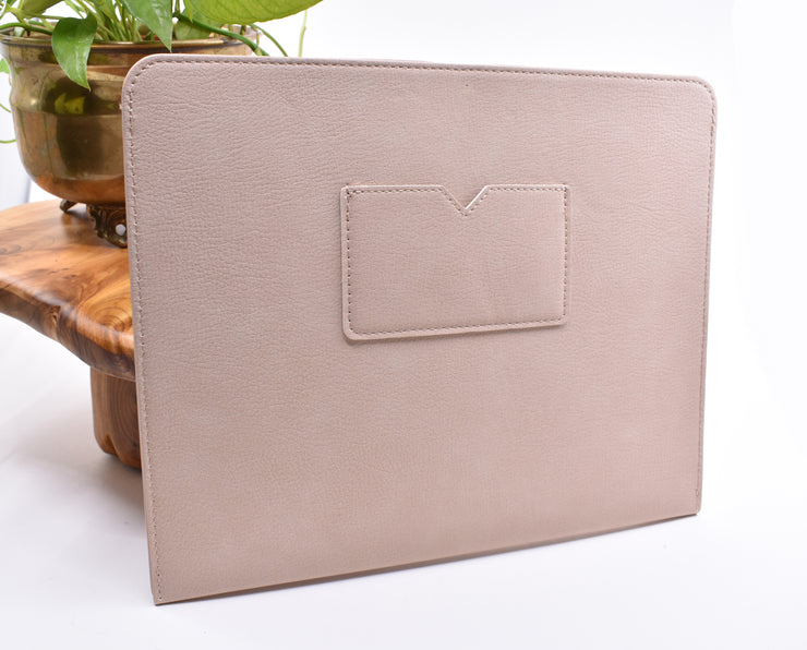 Ministry Sleeve : Soft & Natural Light Taupe